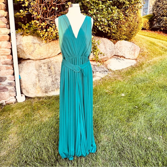 ModCloth Green Discotheque Darling Jumpsuit Green Belted Pleated - Picture 6 of 13